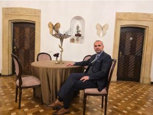 Eduard Petrescu, brand, EkoGroup, steaguri direcționale, Brand awareness , conversie